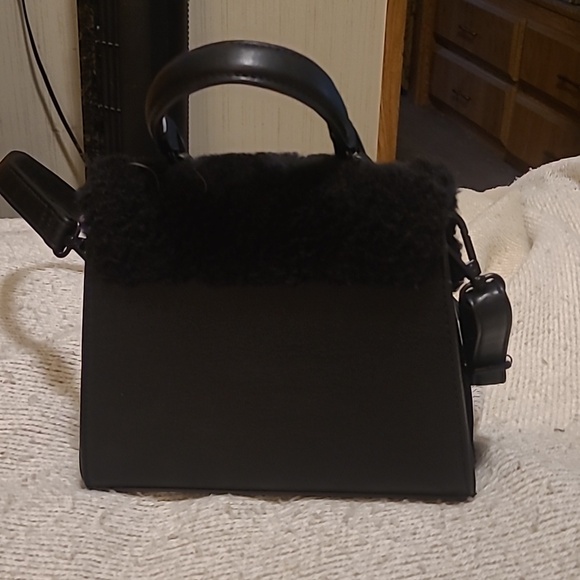 Aldo Black Quilted Faux Fur & Leather Top-Handle Crossbody Bag - Picture 3 of 5
